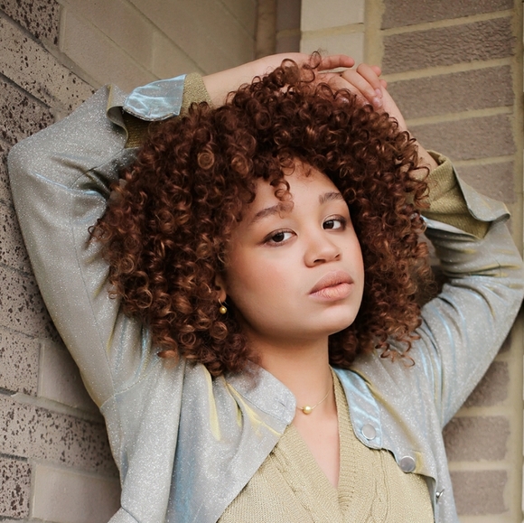 Meet your Posher, LadyPerez - Picture 1 of 5